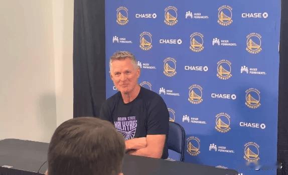 科尔谈勇士惨败：“我们面对的是卫冕冠军，所以打成这个样子，就别指望赢球了。”