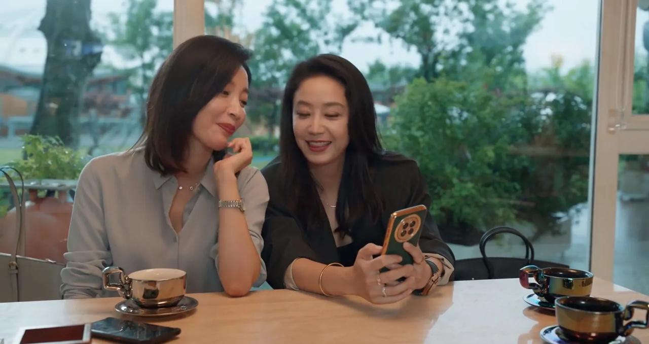 《我的后半生》闺蜜局，不谈老公不谈儿子不谈家事，谈什么？真的要像刘丽娜俩闺蜜