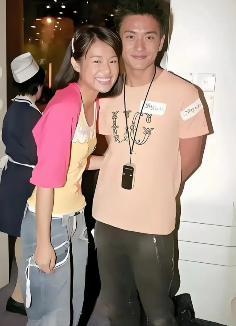 胡杏儿，长得算不上漂亮，但很有辨识度。