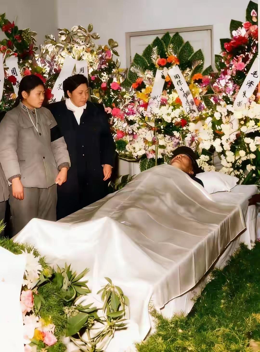 缅怀抗联名将周保中将军1964年2月22日，著名抗联将领周保中将军因心脏病