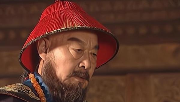 康熙帝公布遏必隆大罪，为何却没有杀他？ 要弄明白这事儿，得先说说遏必隆到底是