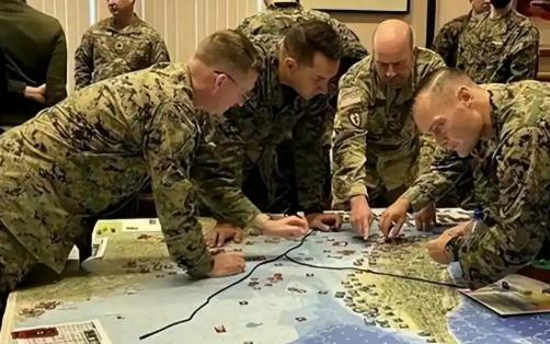 这是要给美国挖坑啊！美国前国务卿办公室主任宣称：就算往北京上海扔核武器。中国也