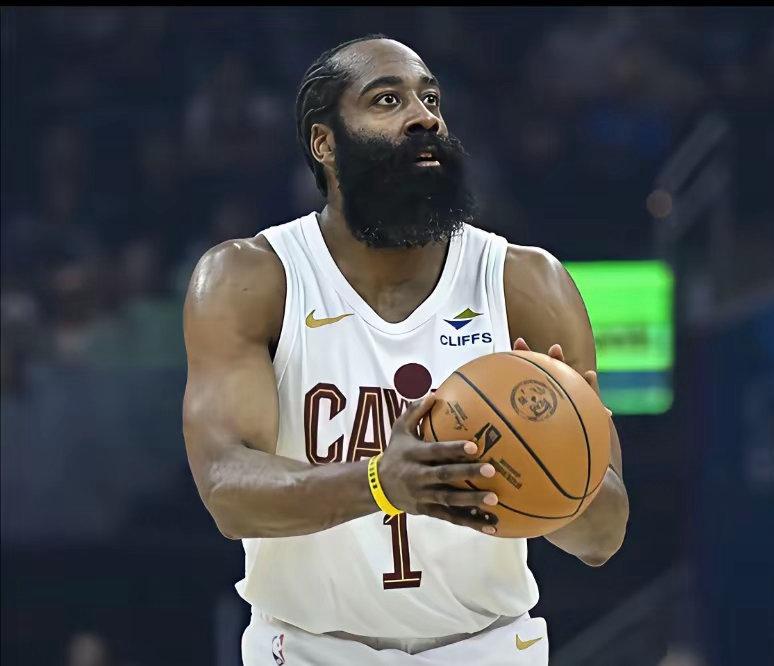 相差甚远！！季后赛G2英格拉姆和哈登表现对比！！！哈登：36岁，薪资394