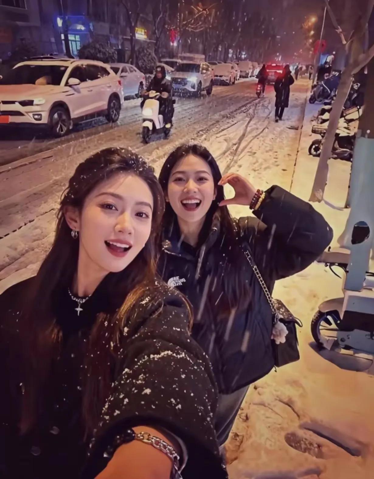 快元旦了，都要和我一起跨年，犯愁[捂脸哭]什么样的女人最令人着迷你赞成未婚同居吗