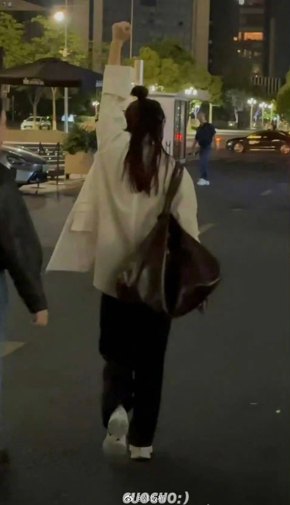 陈丽君往前走莫停留​​​