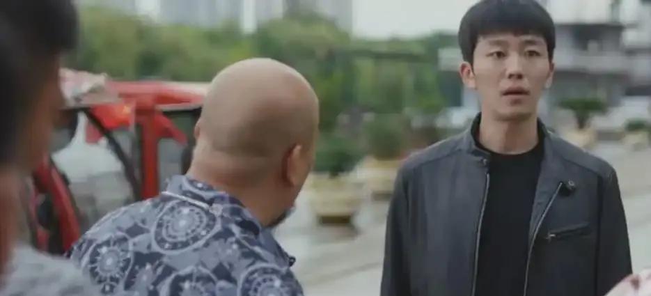 我叫赵甲第2：魏京海没有陈红熊那样的能力，却有着心比天高的野心。陈红熊都栽在了赵