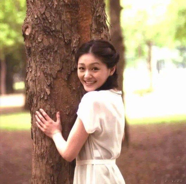 小S谈大S因肺病濒死状态，肺早就有问题，和大S猝逝日本状态一致。近日，湾湾资深博