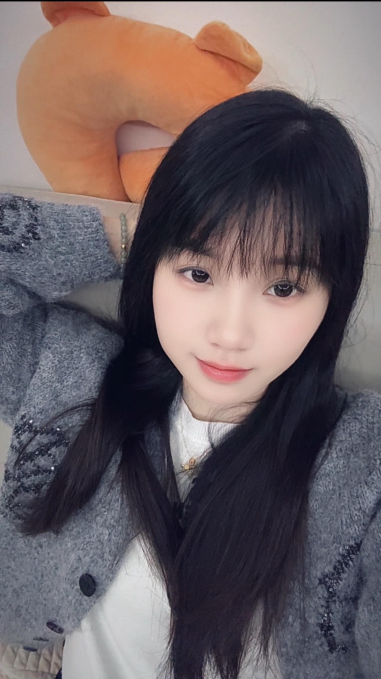 我上辈子一定欠了不少债，这辈子来还的，每天就是闯关一样，生活总是给我难...