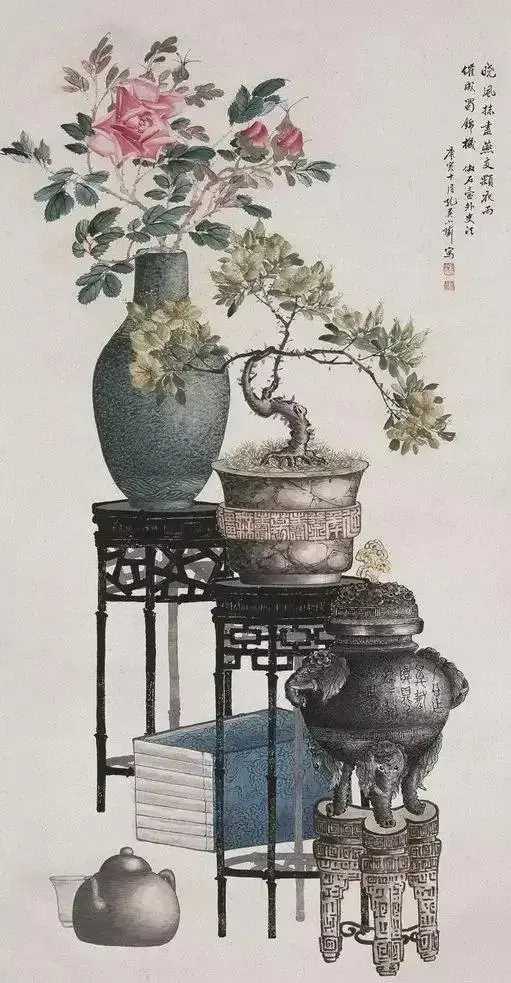 中国传统绘画中的博古与清供题材，是文人雅士精神世界与审美趣味的集中体现。二者虽同