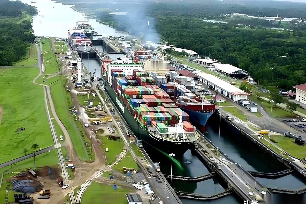 我们在巴拿马辛辛苦苦建好的两个港口，现在，人家想直接拿走。有人气得拍桌子：既然