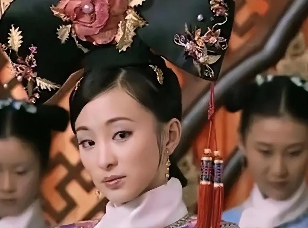 乾隆二十二年，康熙皇帝的97岁的定妃去世。她一生仅被康熙宠幸过一次，却凭着这