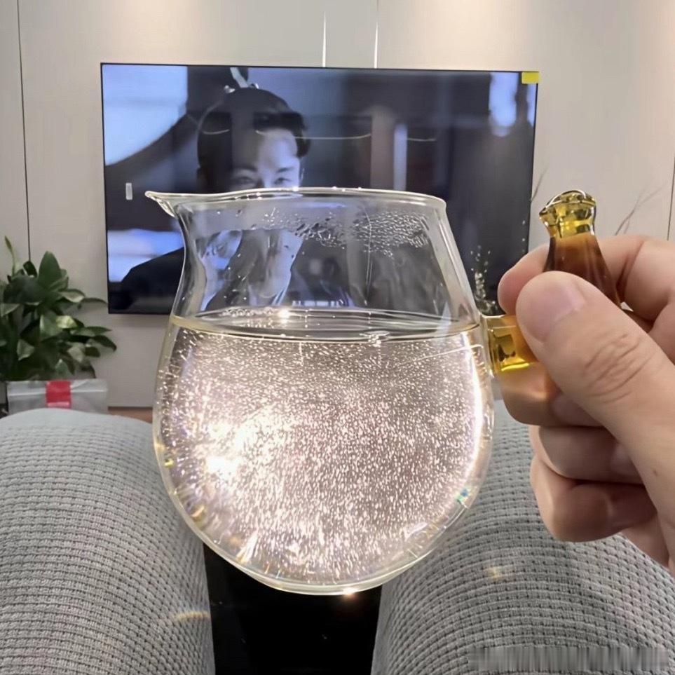 终于知道白毫银针是这个意思啊！