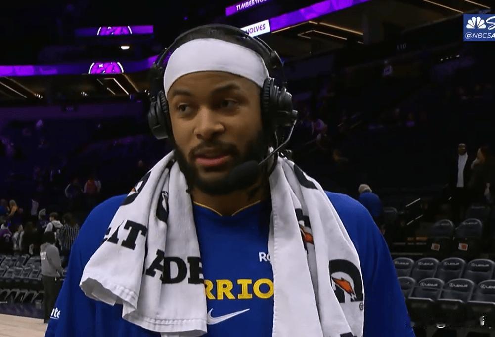 还得靠库里！穆迪谈老大哥库里：“最近球队的情况不容乐观。”“因为吉米巴特