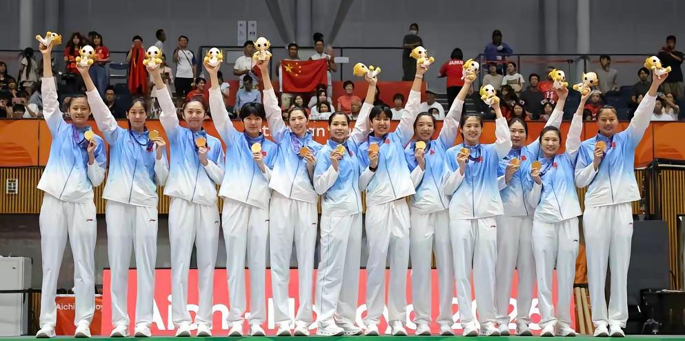 细数目前亚运赛场上的“九𠆤之最”！1、最令人惊喜的是中国游泳队，拿金牌如砍