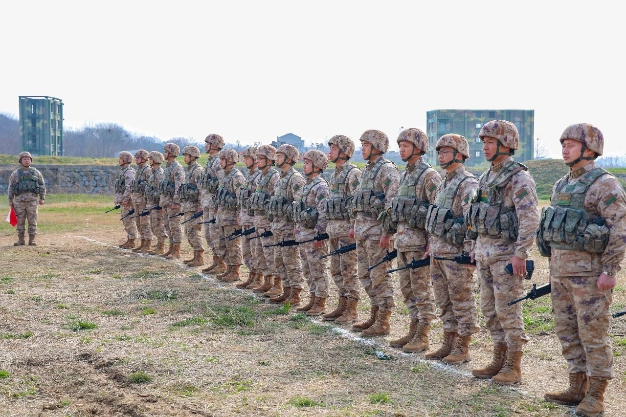 第71集团军“临汾旅”建制单位自动步枪操作比武考核（人民前线）烽火问鼎计划