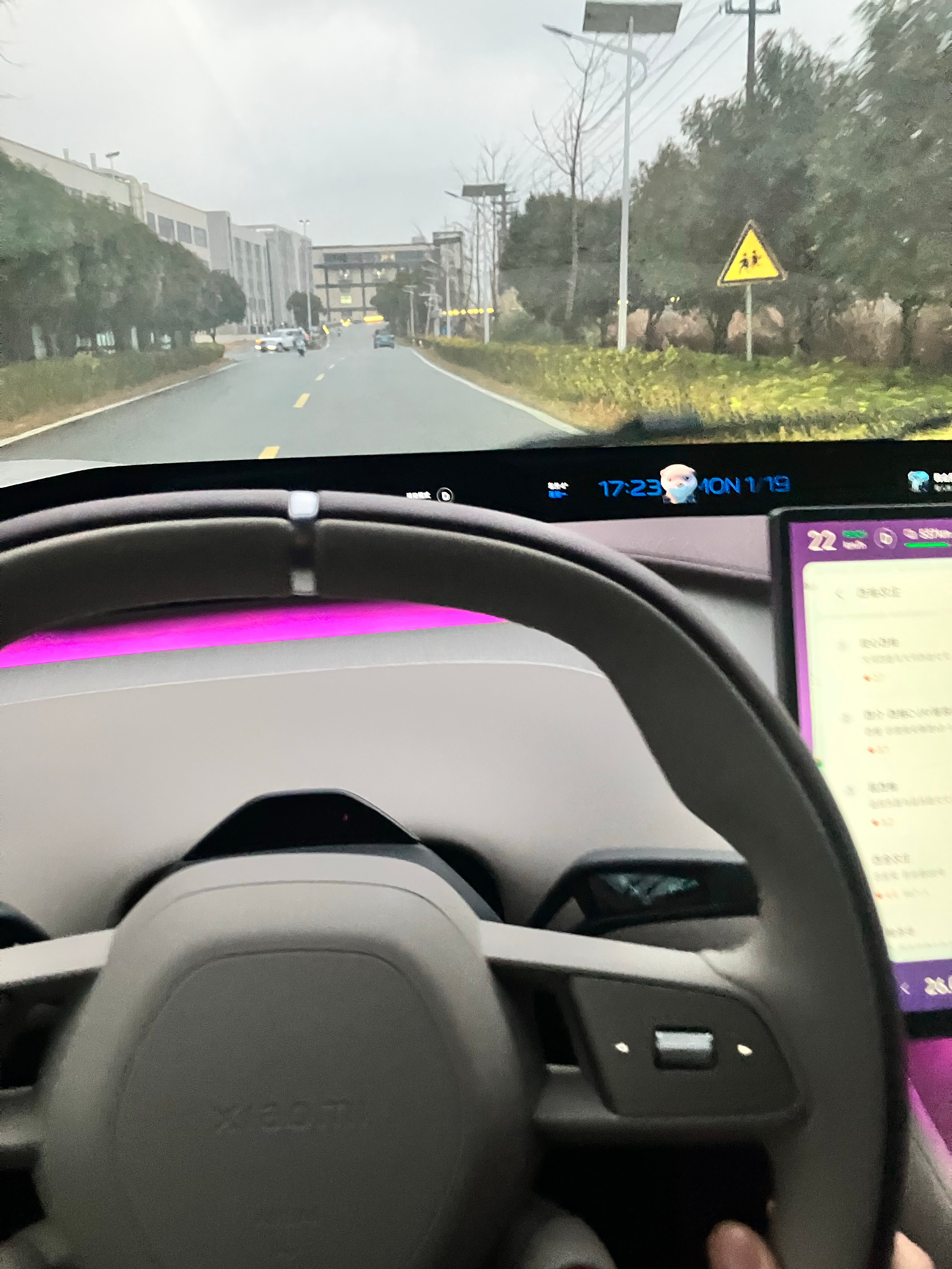 开着真不错！底盘质感超棒！