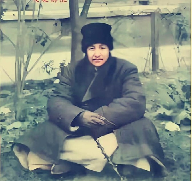 1925年，鲁军前敌总指挥施从滨战败被俘，被押到孙传芳面前，遭到一番奚落、挖苦后