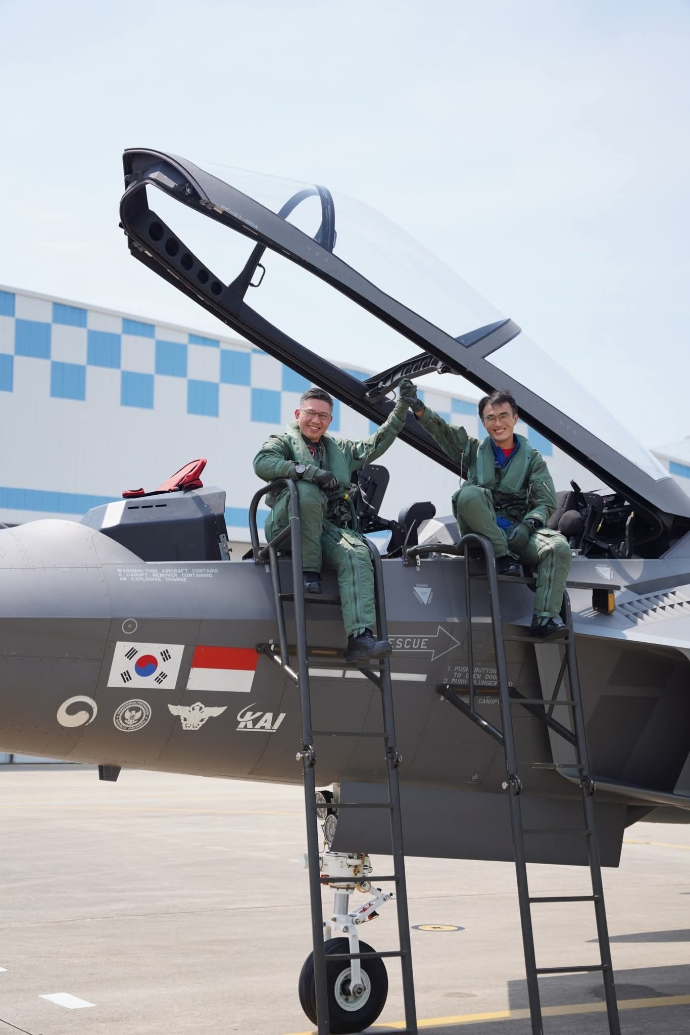 庆尚南道泗川空军基地，2025年6月27日上午9点45分。印尼空军飞行员费雷