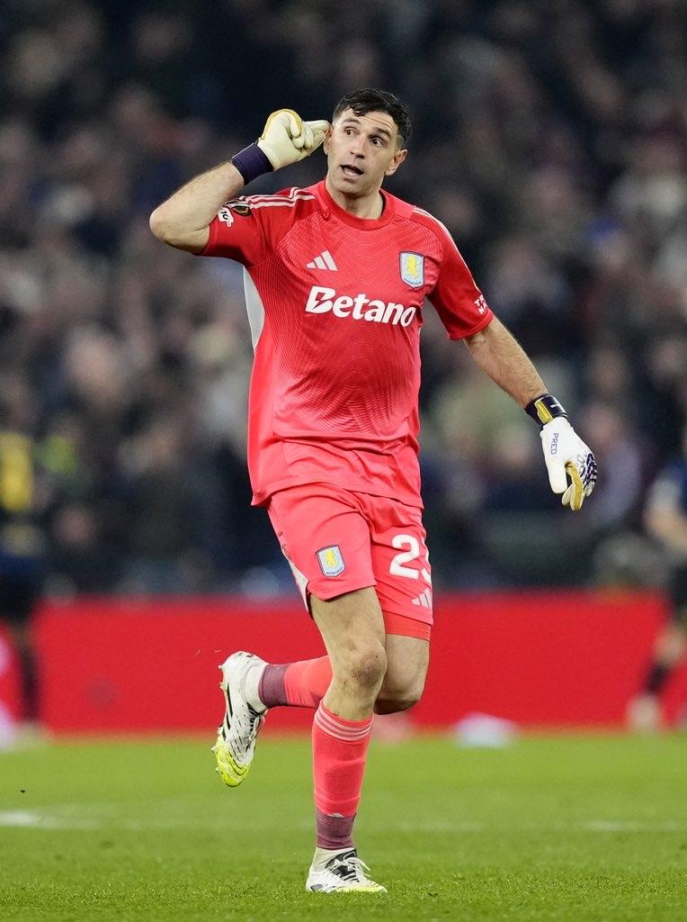 斯基拉：斯帕莱蒂希望改变门将位置的格局，并希望在门将位置上找到一位极具魅力的人物