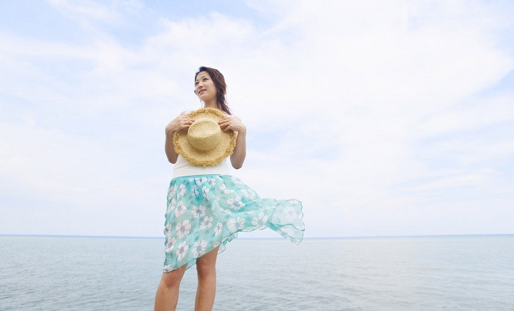 一个人到中年开始走大运，往往会有这三个征兆：1.心态变稳了，不再情绪化；2.