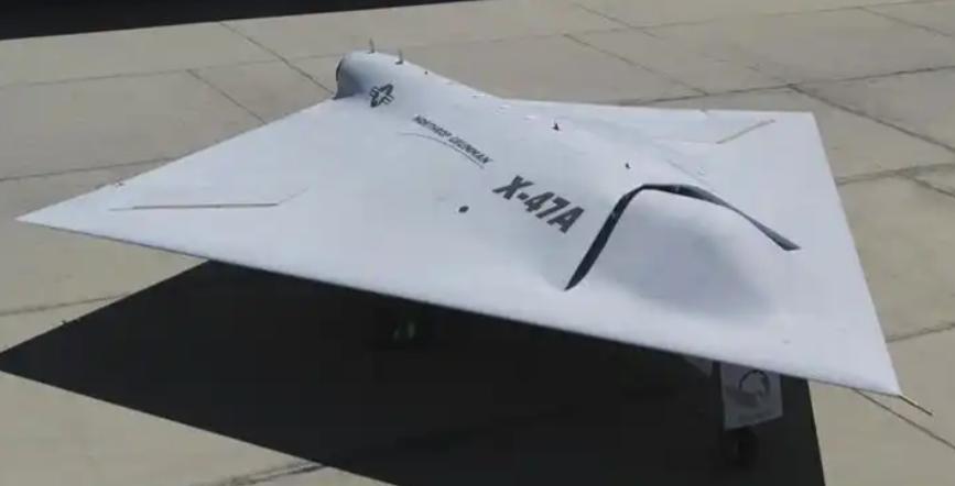 50万架军机对付中国！南海若交战，结局只有4个字，美防长突然下令这个数字扔出