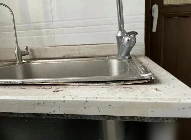 厨房装修踩过的坑，真能让你悔到拍大腿！最近刷到好多人说再买房厨房一定“7不装”—