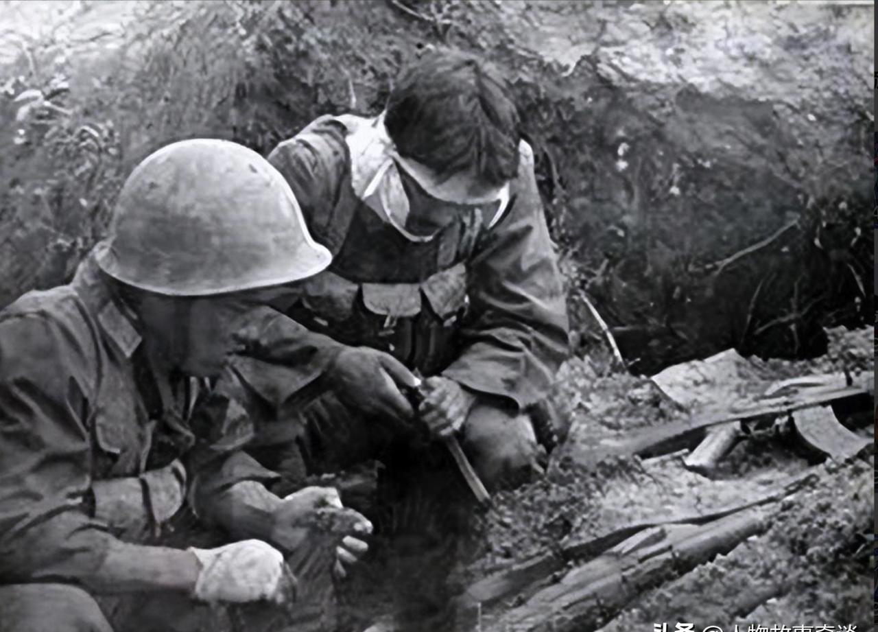 1984年，我军两名干部去前线参会，途经小道时，被埋伏的5名越南特工截杀，其中一