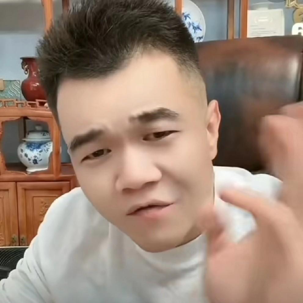 驴家小胖质疑辛巴因病退网！小胖质疑辛巴肺病，我想问一下81