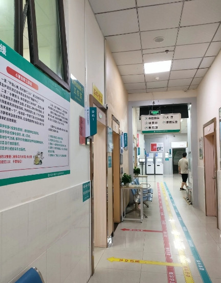 我婆婆往院，我老公大哥发了朋友圈，不知有意还是无意的告诉了很多亲戚，本来老人住院