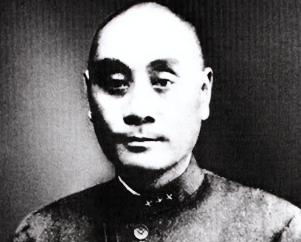 1935年2月，刘湘成为四川省主席后，他的妻子周氏感到自己没文化，就劝刘湘讨个有