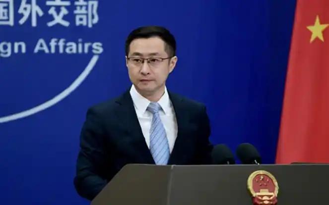 最近英国这出戏演得相当精彩，本想跟着美国大哥制裁俄罗斯，顺手再摆摆老牌帝国的谱吓
