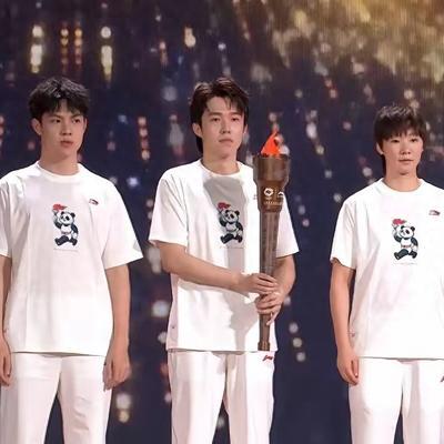 王楚钦一个无意之举，竟让李宁公司陷入"众怒"，估计品牌方自己都懵了，精心筹备的亚