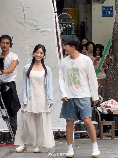 沈月和张晚意。。。这有必要拍剧吗。。