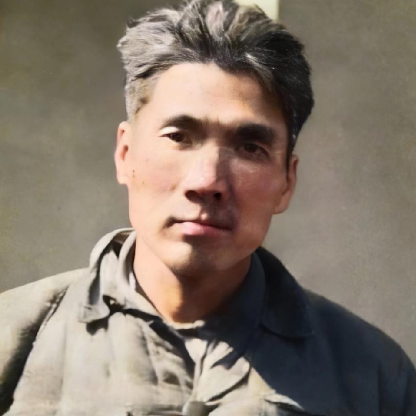 1950年，蒋匪副团长彭行藏，因策动武装叛变，被我军生擒的，一张罕见的留影，照片