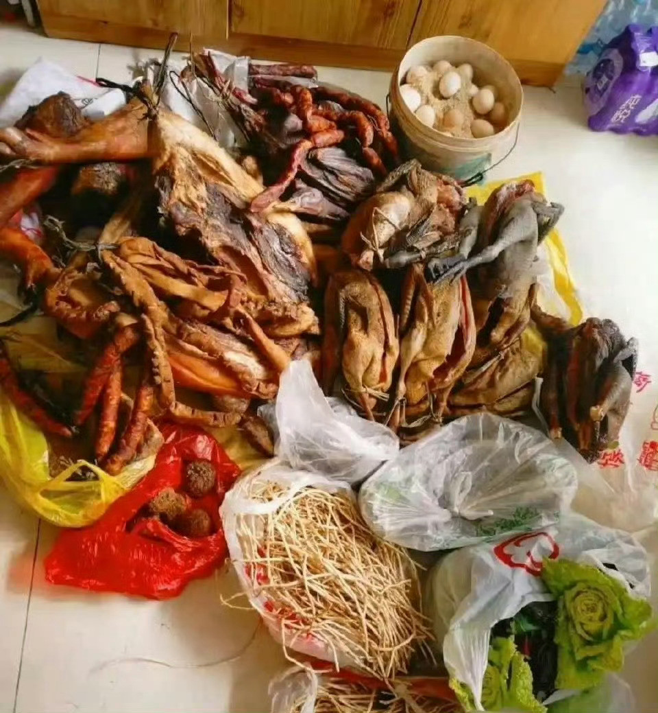 图一自己妈给的，图二岳母娘给的，真是没有对比就没有伤害​​​