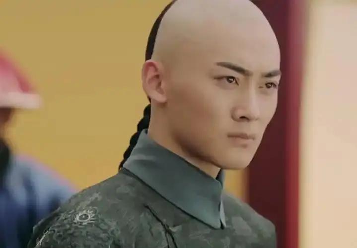 1731年6月的和通泊,万里黄沙掩埋了七千多八旗将士的尸骨,18名高级将领阵亡1