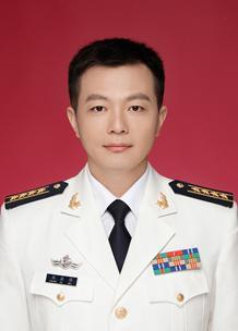 程德伟，1977年出生于湖北省仙桃市西流河镇，湖北仙桃人，海军大校军衔，曾任中国