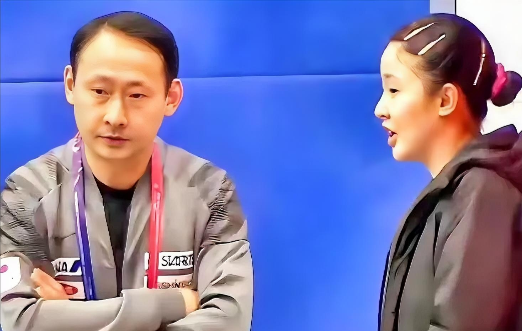张本宇现在最后悔这4件事情1、后悔不应该，让女儿张本美和搭档大藤沙月参加女双