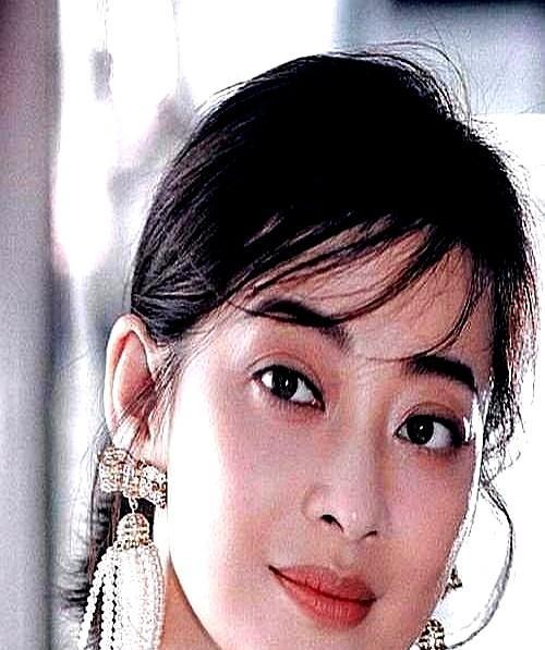 “郭涛44集才8.8万，梅婷凭啥300万？”这话当年传得挺凶，我还专门翻了孔