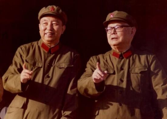 怀仁堂之夜：华国锋联手叶剑英粉碎“四人帮”的真实经过1976年10月6日，中