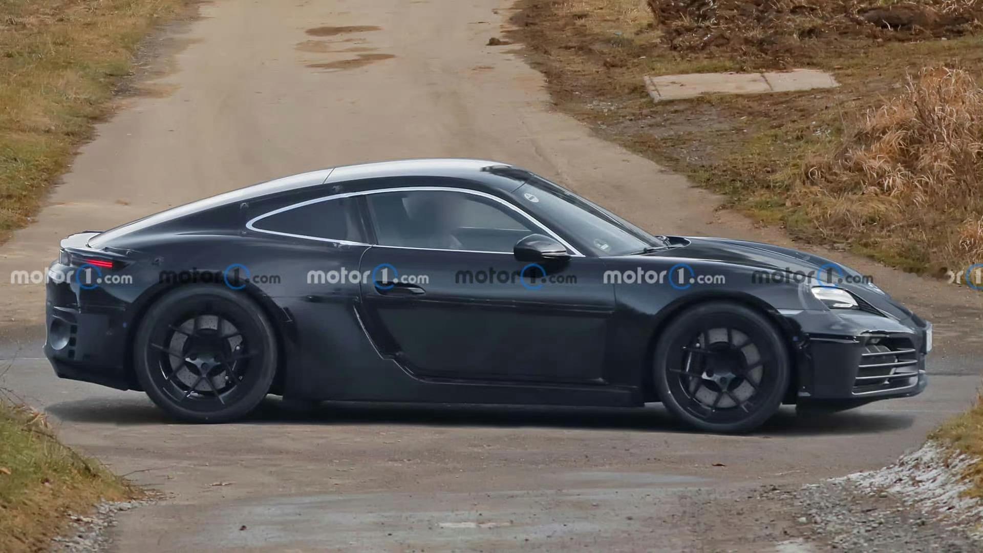 好消息！全新保时捷718将正常提供燃油版，电改油很少见…保时捷差点儿被忽悠瘸了