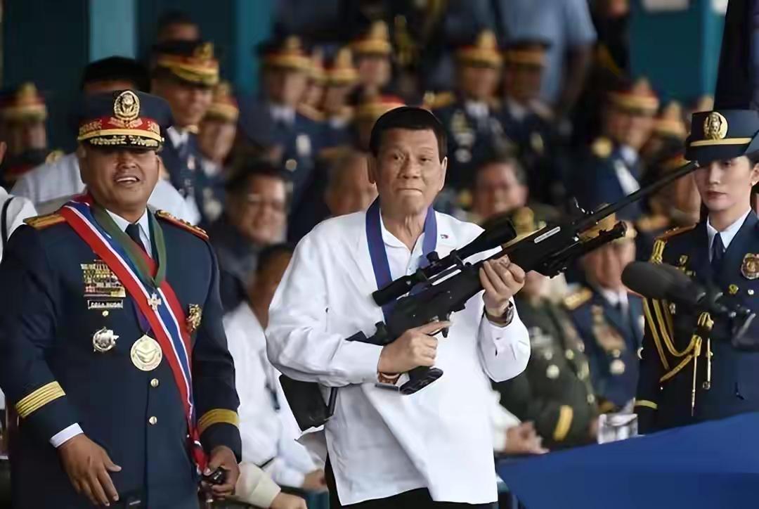 马科斯没料到，身为“亲华派”的杜特尔特，等了三年还有翻身时机