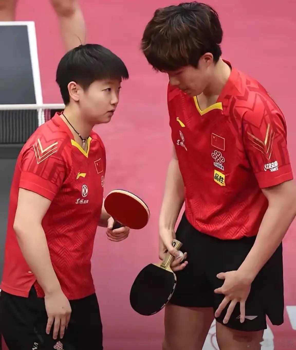 好家伙，刚听说国乒队里出了个新规矩。主教练肖战，直接被“禁止”再碰王楚钦icon