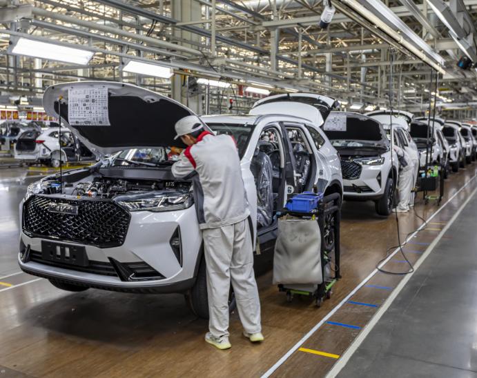 中国为什么要玩命发展新能源车？说句实在话，环保只是门面，石油不过是幌子。中国砸重