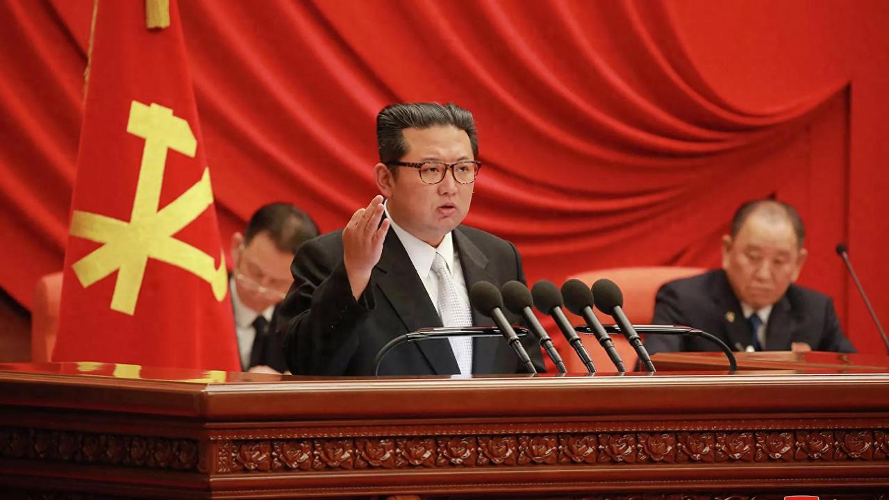 朝鲜动真格！美国在韩日摆武器逼到份上， 金正恩直接撂话：再拱火就军事反击，危