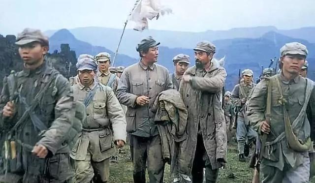 1935年9月，中央红军翻过腊子口抵达甘肃哈达铺。红军从江西出发时有八万六千多人