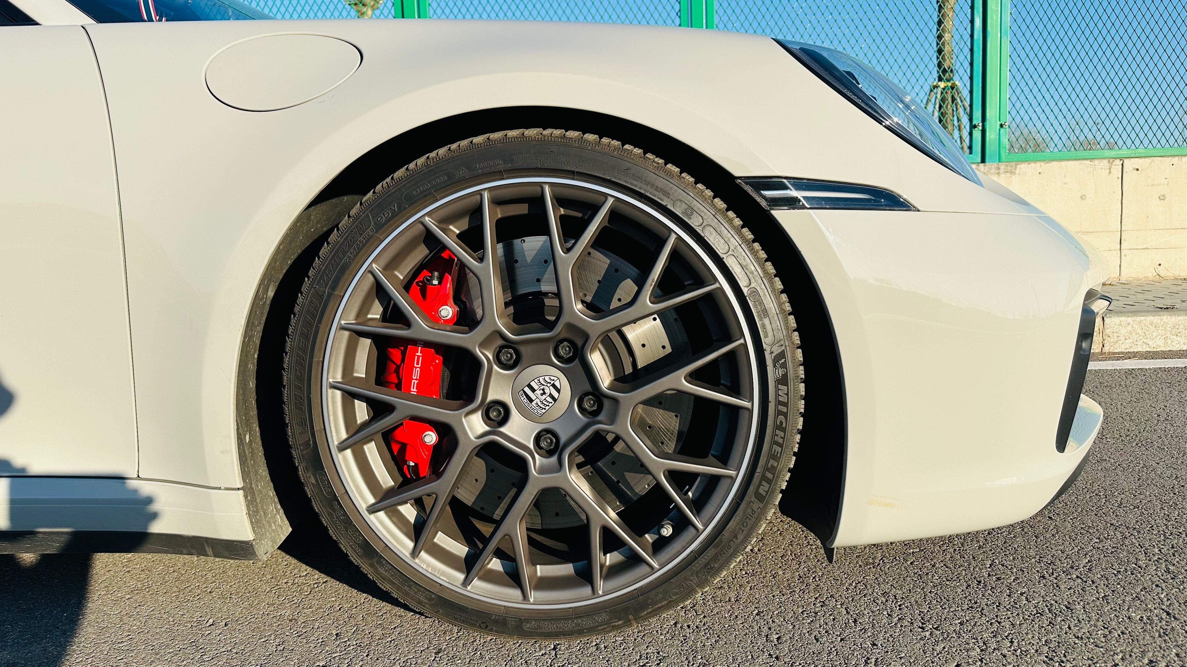 你们看我这条911前轮冬季胎，MichelinPilotAlpin5