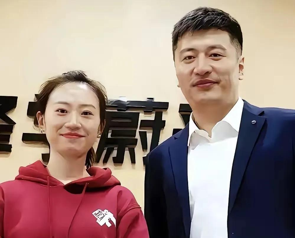 张雪峰的公司，有一条外人听了觉得莫名其妙的规矩：员工换新车，第一天上班，必