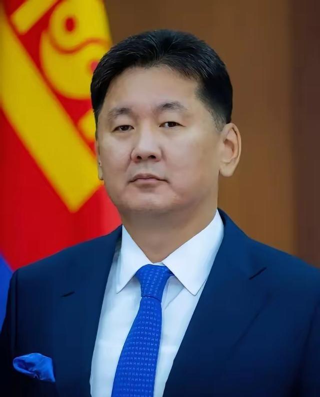 前几天，蒙古国总统呼日勒苏赫签署第362号总统令：把每年11月定为“边防月”，并