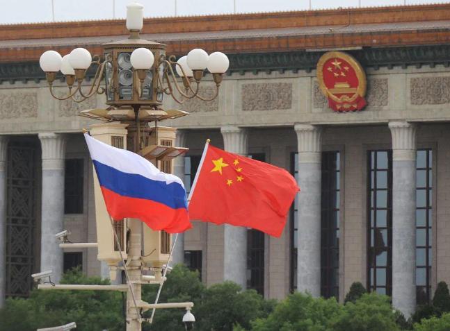 东大又悄悄关上了一扇更要命的门！在稀土还未撕完的时候，东大又加紧了另外一出口，而